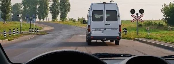 Иллюстрация к вопросу ПДД: 18